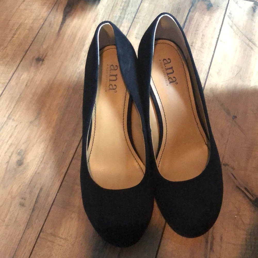 ANA Black Wedge Heels 7 1/2 NEVER WORN